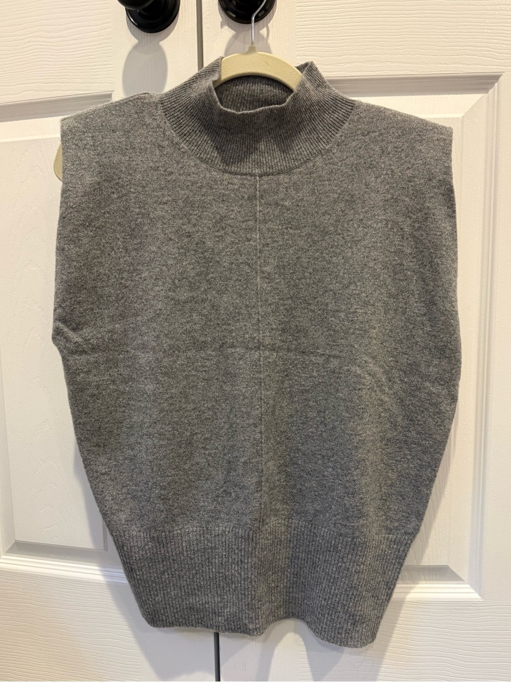 Banana Republic Grey Cashmere Tank Turtleneck Sweater Top Sz S
